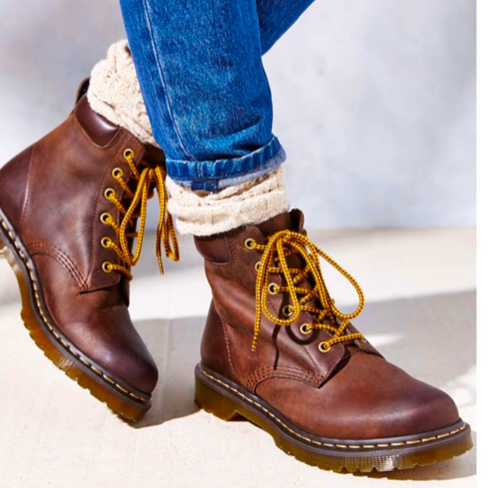 ISO 6 eyelet doc martens